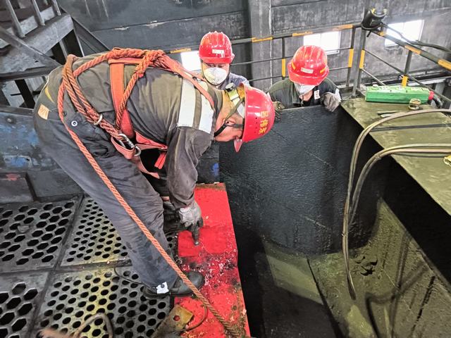 陜煤建設(shè)洗選煤運營公司澄合山陽運營項目部:鏖戰(zhàn)檢修迎國慶