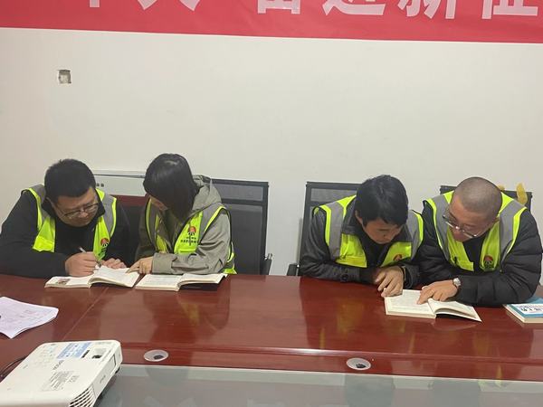 陜煤建設(shè)銅煤公司:第一項目部黨支部多項舉措開展“紀(jì)律學(xué)習(xí)教育月”回頭望