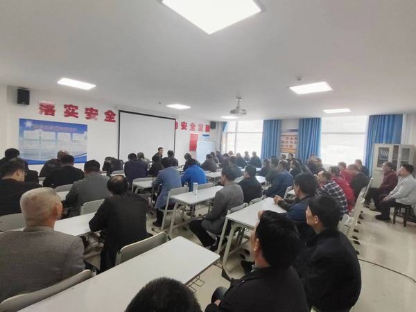 陜煤建設(shè)礦建二公司車村項目部：十月里的安全守望