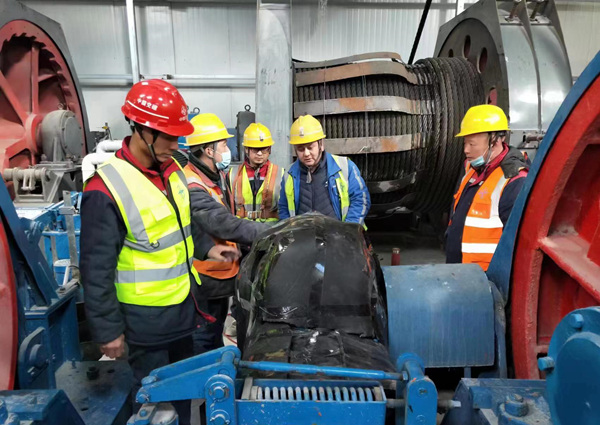 陜煤建設礦建三公司：雙管齊下，筑牢年終安全生產(chǎn)防線