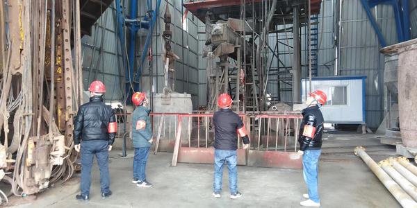 陜煤建設(shè)礦建二公司職工代表安全“糾察隊(duì)”為兩會保駕護(hù)航