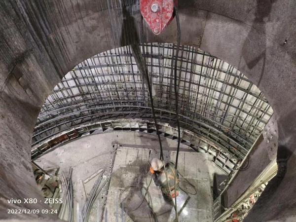 陜煤建設礦建二公司圓滿完成胡家河二號進風立井凍結(jié)段套壁施工任務