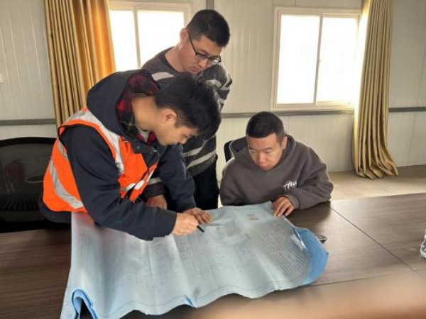 陜煤建設(shè)咸陽分公司第二項(xiàng)目：團(tuán)結(jié)互助，共同進(jìn)步