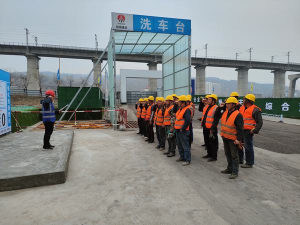 陜煤建設(shè)韓城分公司：小小“班前會(huì)” 安全“筑堡壘”