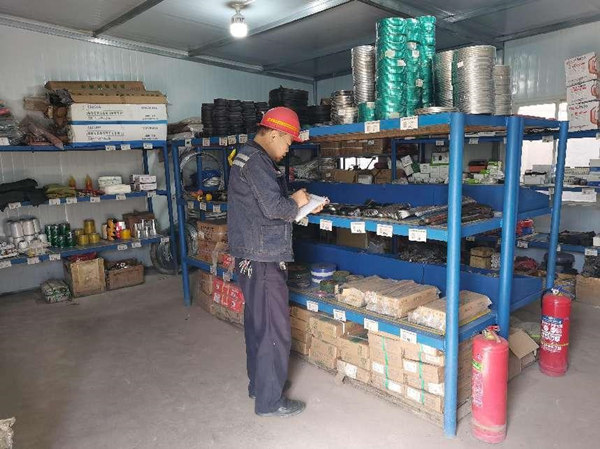 陜煤建設(shè)漢中分公司強(qiáng)化物資管理 當(dāng)好項目部“后勤兵”