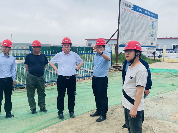 彬長集團黨委書記、董事長白永明蒞臨陜煤建設(shè)天工公司施工文家坡礦李家溝風(fēng)井檢查指導(dǎo)工作