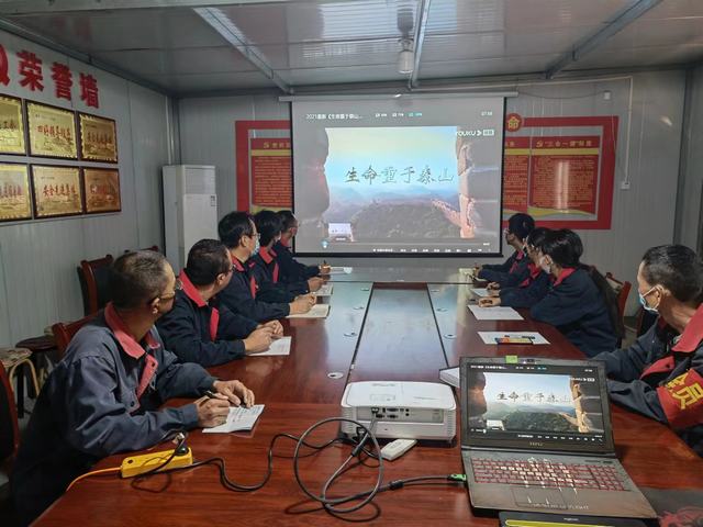 陜煤建設韓城分公司土建五項目部：黨員進工地 安全生產(chǎn)添活力