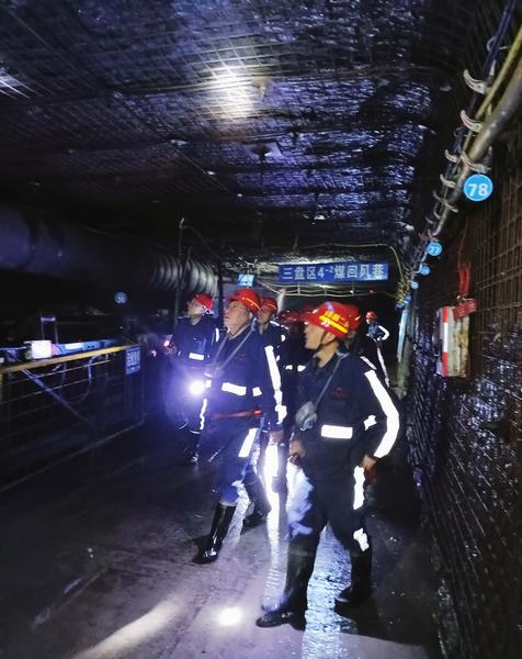 陜煤建設(shè)煤礦運(yùn)營服務(wù)分公司：對標(biāo)交流促發(fā)展  分享學(xué)習(xí)萃精華