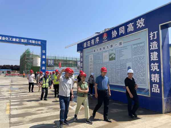 中央儲(chǔ)備糧集團(tuán)公司督導(dǎo)組蒞臨銅川直屬庫(kù)梅坪倉(cāng)儲(chǔ)項(xiàng)目 施工現(xiàn)場(chǎng)檢查指導(dǎo)工作