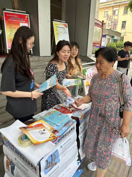 陜煤建設機電安裝公司開展安全咨詢日活動