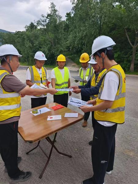 陜煤建設新城公司： 開展“安全宣傳咨詢日”活動