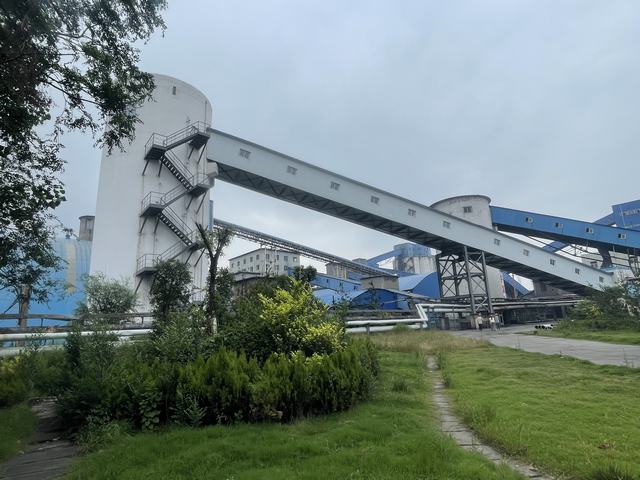 陜煤建設(shè)韓城分公司土建六項(xiàng)目部:下峪口煤礦洗煤廠地面架空皮帶走廊工程順利通過竣工驗(yàn)收