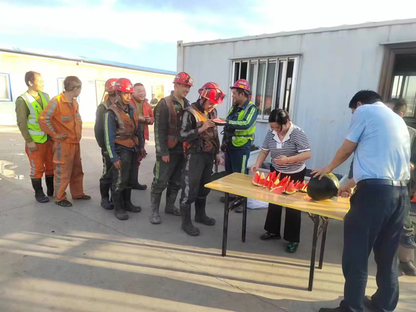 陜煤建設(shè)機電安裝公司：“花式”助平安，巾幗在行動