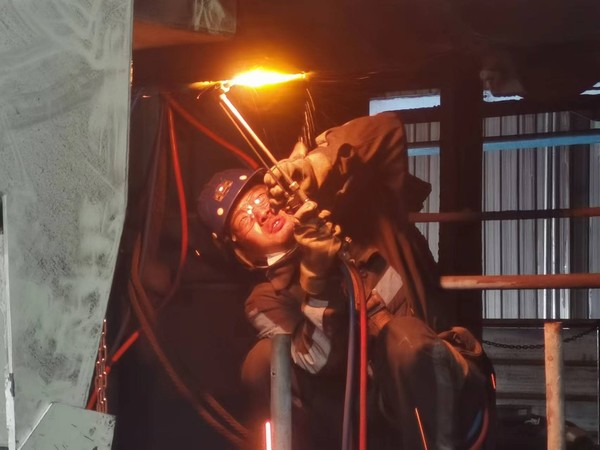 陜煤建設(shè)洗選煤運營公司紅柳林洗煤廠項目部： 高溫“烤”驗“暑”你最美