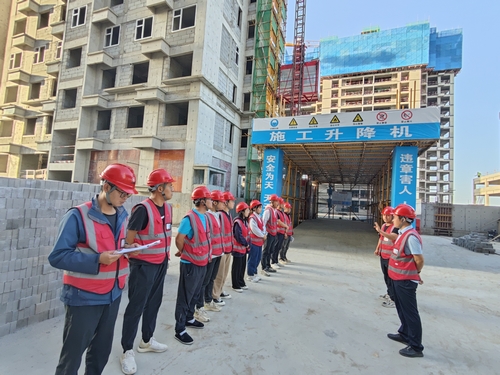 陜煤建設(shè)榆林公司第六項(xiàng)目部：戰(zhàn)高溫斗酷暑 奏響夏日生產(chǎn)主旋律