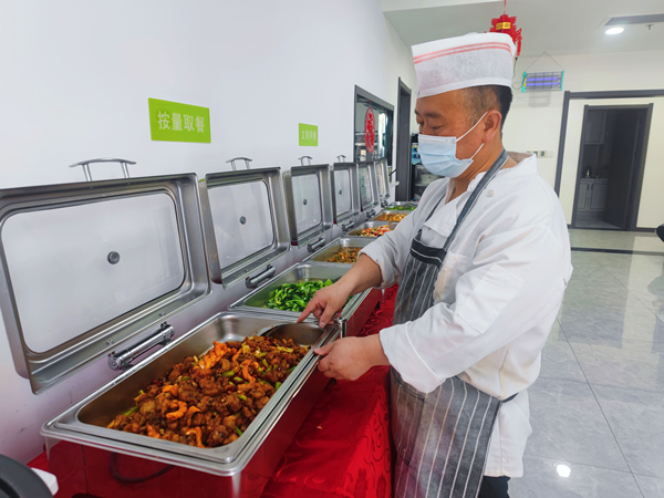 陜煤建設(shè)礦建三公司：走進(jìn)職工食堂，品嘗?！笆睢泵朗?></div>
                                <div   id=