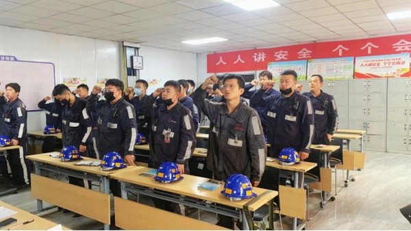 陜煤建設(shè)洗選煤運(yùn)營公司紅柳林洗煤廠項(xiàng)目部： 強(qiáng)化班組建設(shè)  助力安全生產(chǎn)