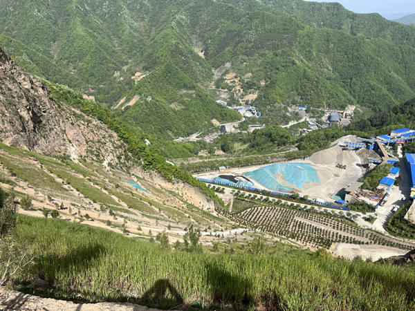 搶工期、保質(zhì)量，只爭朝夕施工忙