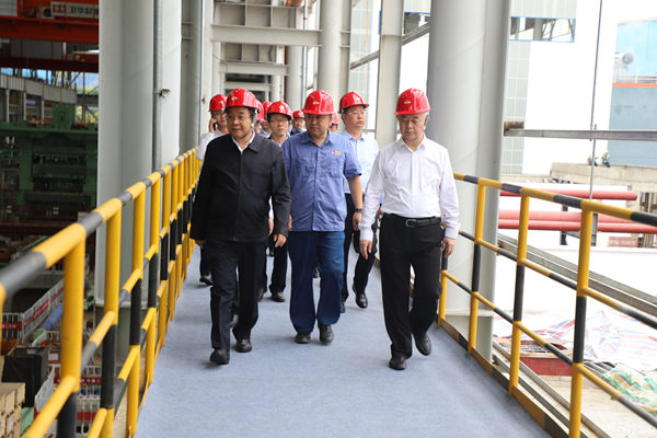 陜西省政協(xié)副主席楊冠軍到漢鋼新建中厚板項(xiàng)目視察