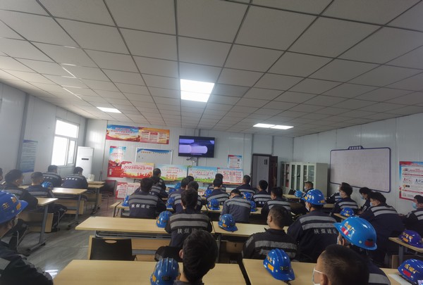 陜煤建設(shè)洗選煤運營公司紅柳林洗煤廠項目部: 節(jié)前加碼 借力發(fā)力