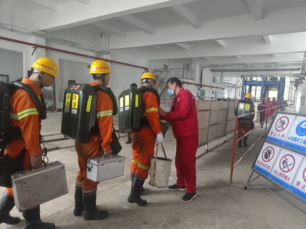 陜煤建設(shè)礦建二公司王峰項目部井下瓦斯排放及巷道貫通同時順利完成