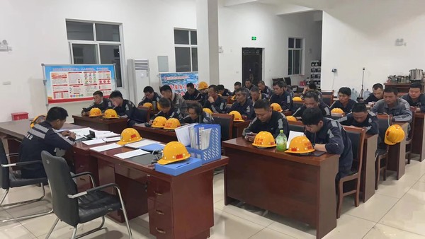 陜煤建設(shè)洗選煤運(yùn)營公司神渭蒲城運(yùn)營項(xiàng)目部： 從“心”出發(fā)  “心理課堂”理順職工情緒