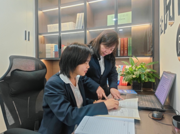 陜煤建設(shè)礦建三公司：“寶藏”讀書(shū)角，解鎖閱讀學(xué)習(xí)“新姿勢(shì)”