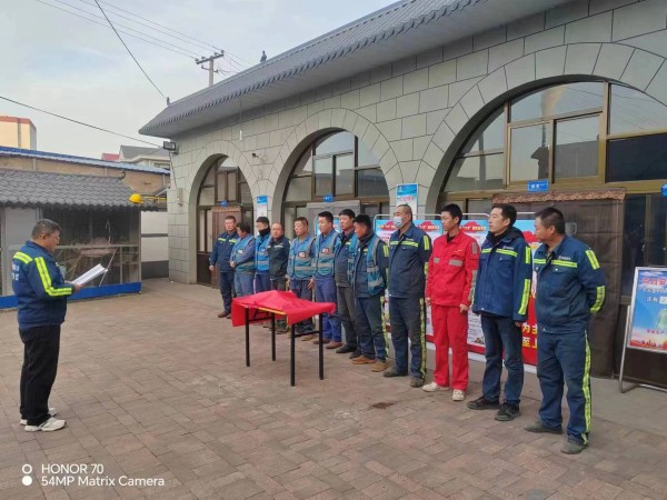 陜煤建設(shè)機(jī)電安裝公司涼水井項(xiàng)目部：消防演練，拉起心中的防火線！