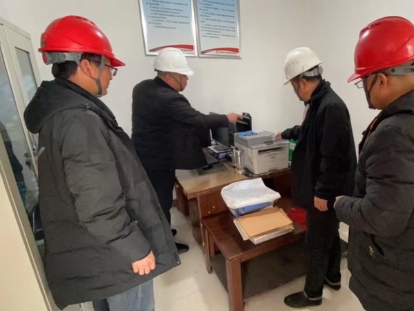 陜煤建設(shè)銅煤公司“三個(gè)強(qiáng)化”全面筑牢冬季消防安全“防火墻”