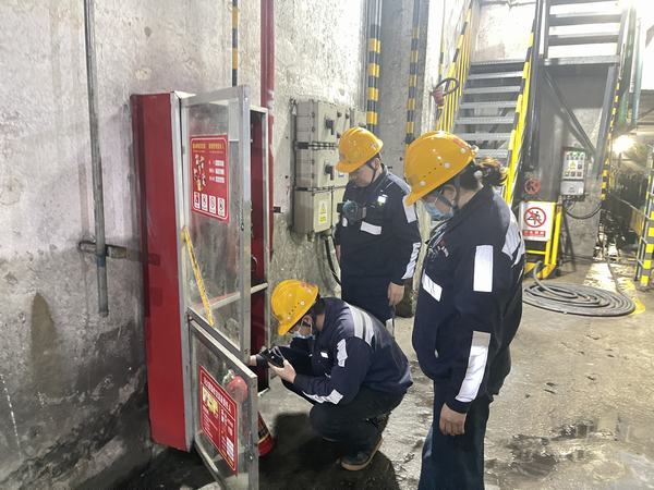 陜煤建設(shè)洗選煤運(yùn)營公司神渭首端運(yùn)營項目部： 節(jié)前項目大檢查  把牢安全生產(chǎn)關(guān)