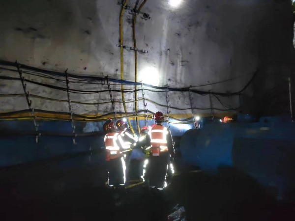 陜煤建設(shè)機(jī)電安裝公司神府項(xiàng)目部：過(guò)年不停歇，打響2024年工程“開(kāi)門(mén)紅”