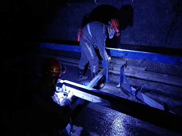 陜煤建設(shè)機(jī)安裝公司涌鑫項(xiàng)目部：春節(jié)不停工，全力以赴搶工期