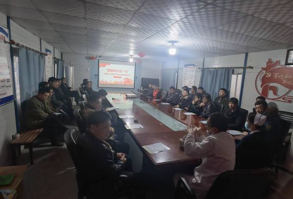 陜煤建設(shè)礦建二公司開(kāi)展“健康知識(shí)送一線”志愿服務(wù)活動(dòng)