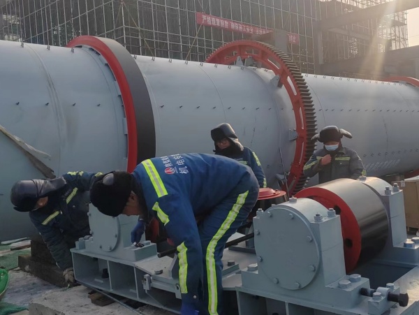 陜煤建設(shè)機(jī)電安裝公司涼水井項(xiàng)目部多措并舉穩(wěn)生產(chǎn)、抓安全、促發(fā)展