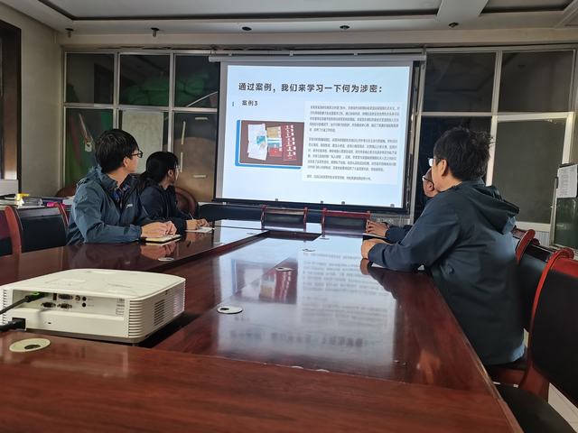 陜煤建設(shè)韓城分公司土建五項(xiàng)目部：“三線并進(jìn)”讓安全教育永遠(yuǎn)在路上！