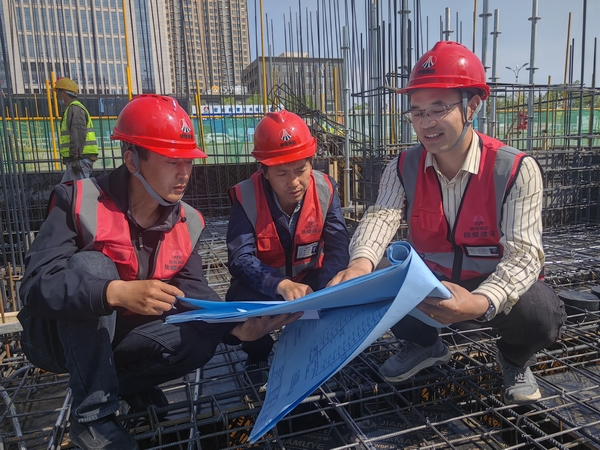 陜煤建設(shè)榆林公司榆溪圣境項(xiàng)目部：堅(jiān)守現(xiàn)場(chǎng)，做質(zhì)量的捍衛(wèi)者