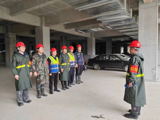 砥礪奮進，青春建功