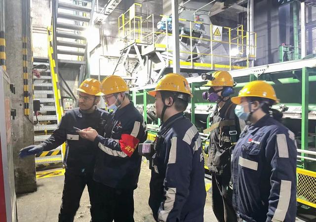 陜煤建設洗選煤運營公司紅柳林洗煤廠項目部：“黨建+安全”筑牢安全生產(chǎn)“紅色堡壘”