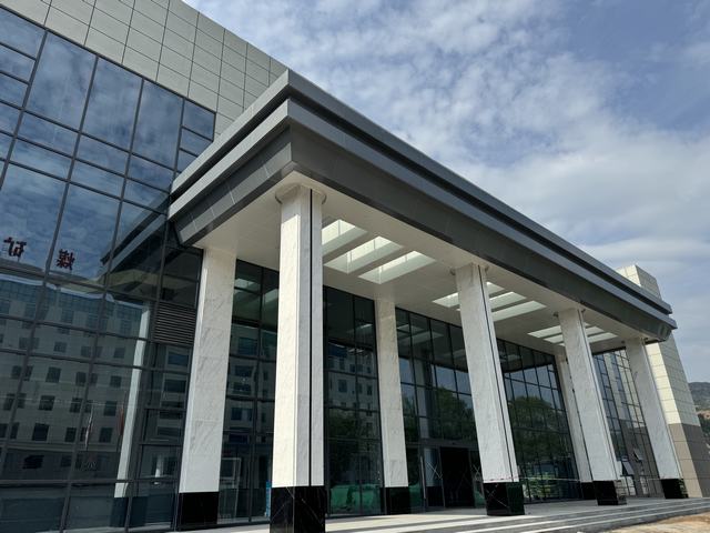 陜煤建設(shè)韓城分公司承建的韓城礦業(yè)王峰礦井聯(lián)合建筑工程順利通過竣工初驗(yàn)