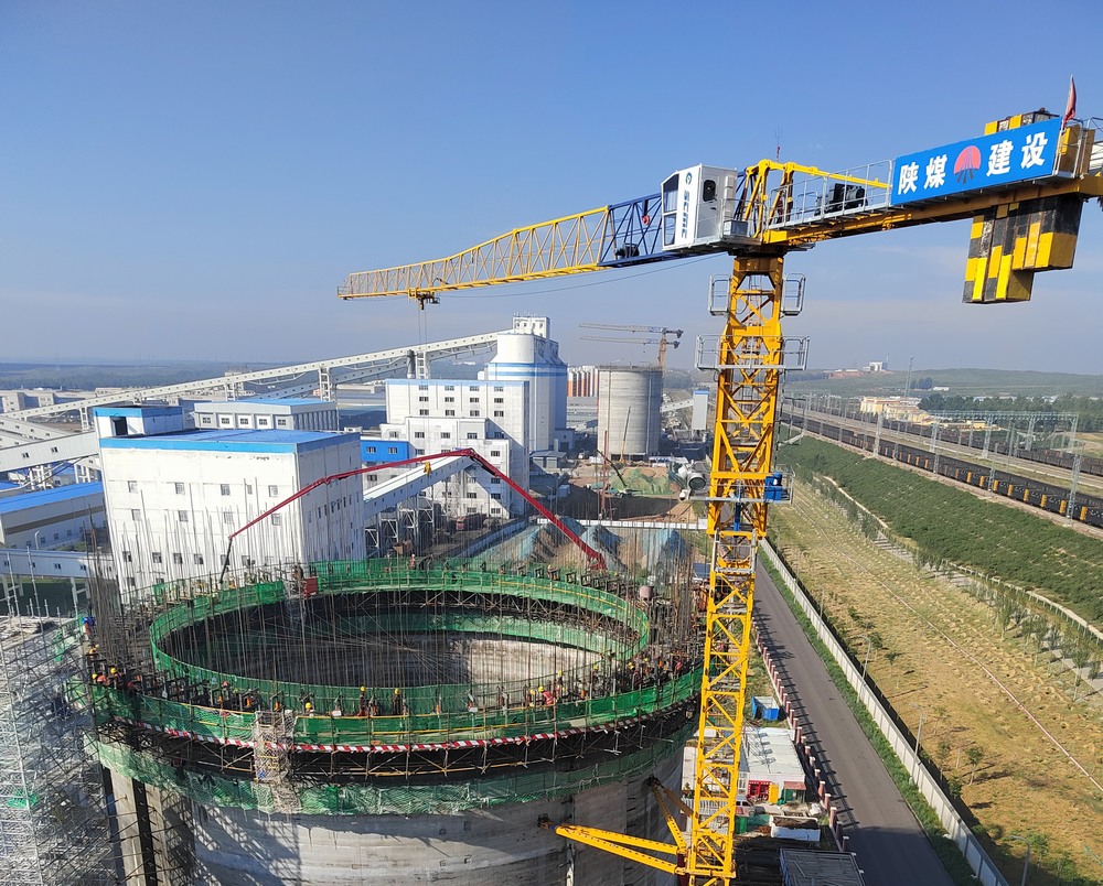 陜煤建設(shè)第二直屬項(xiàng)目部：滑模施工戰(zhàn)正酣，全力沖刺保進(jìn)度