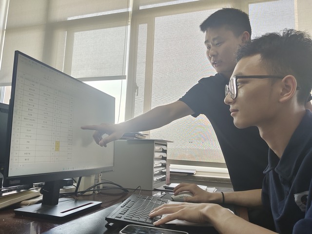 陜煤建設洗選煤運營公司神渭蒲城運營項目部：當“師帶徒”遇上“教師節(jié)”  師父，我想對您說