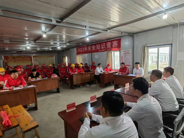 陜煤建設(shè)煤礦運(yùn)營服務(wù)分公司：深化國防教育 共筑愛國情懷