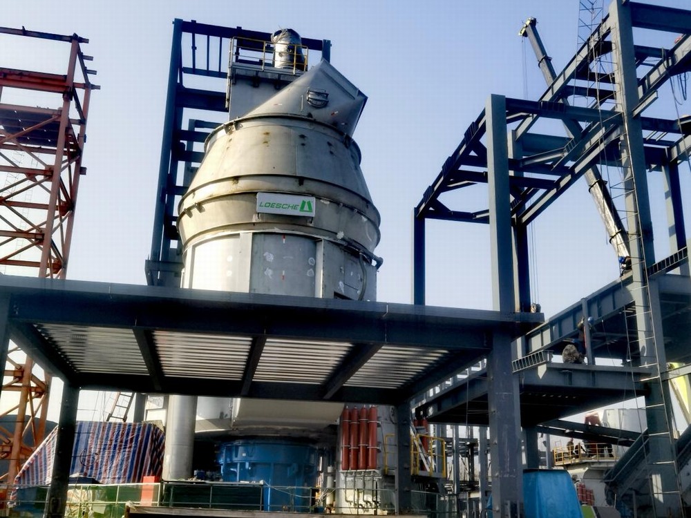 陜煤建設(shè)機(jī)電安裝公司建材科技項(xiàng)目部順利完成2#礦渣磨機(jī)主體安裝