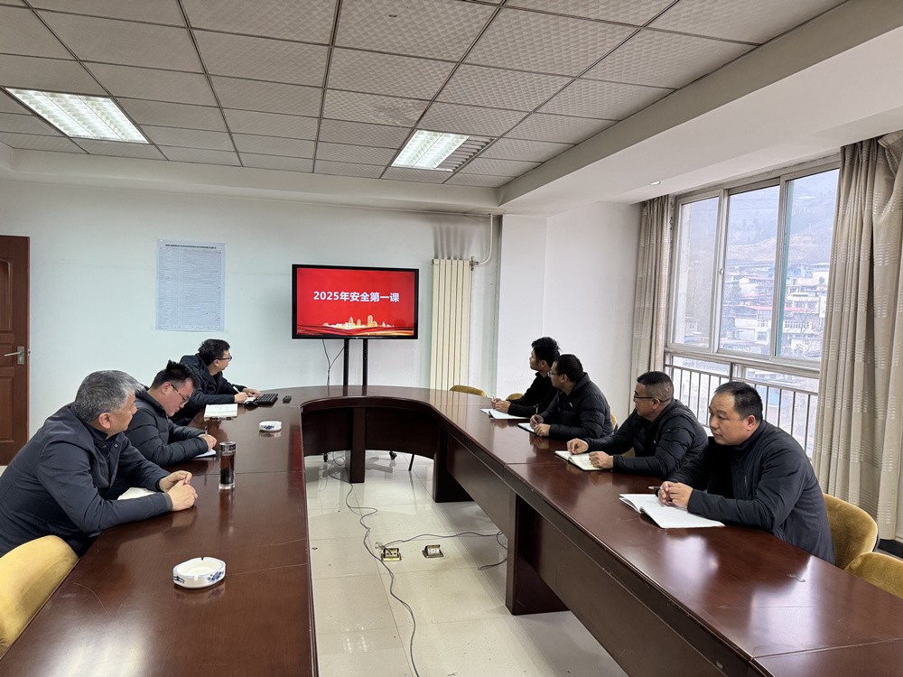 陜煤建設(shè)漢中分公司：復(fù)工復(fù)產(chǎn)正當(dāng)時，元宵佳節(jié)暖人心