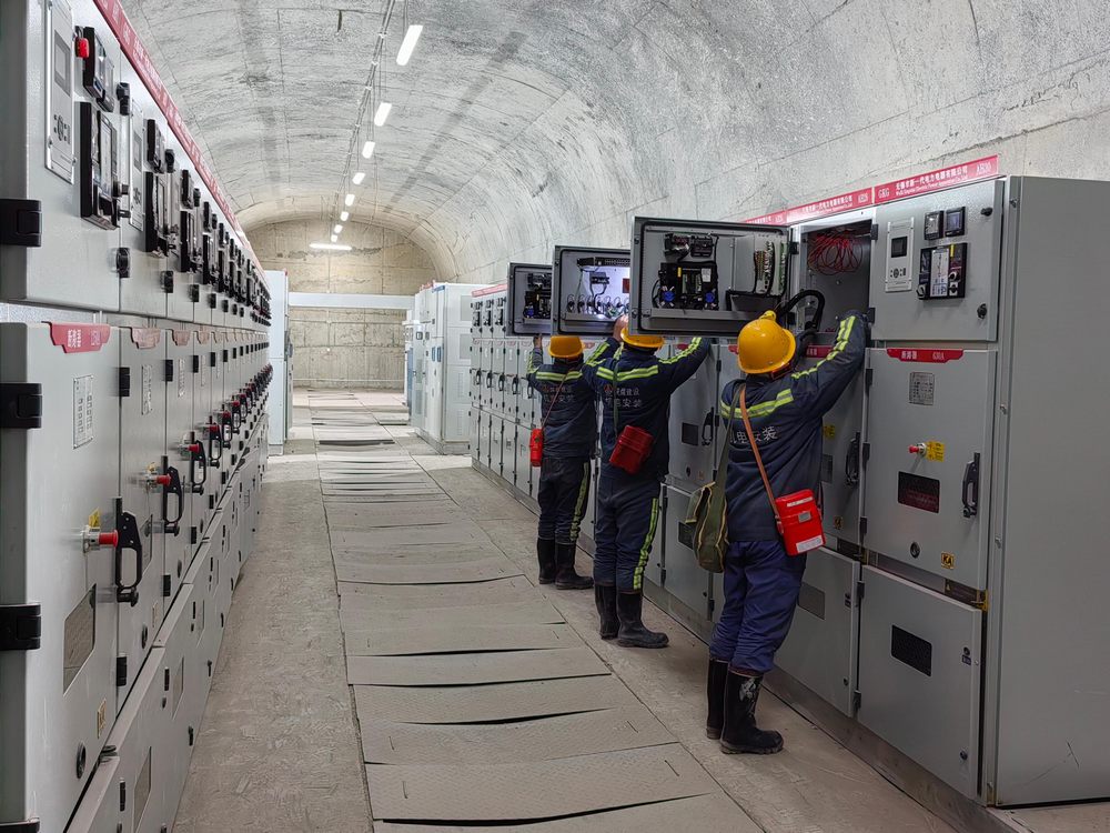 陜煤建設(shè)機電安裝公司酒鋼項目部：電氣安裝圓滿收官，安全質(zhì)量鑄就口碑