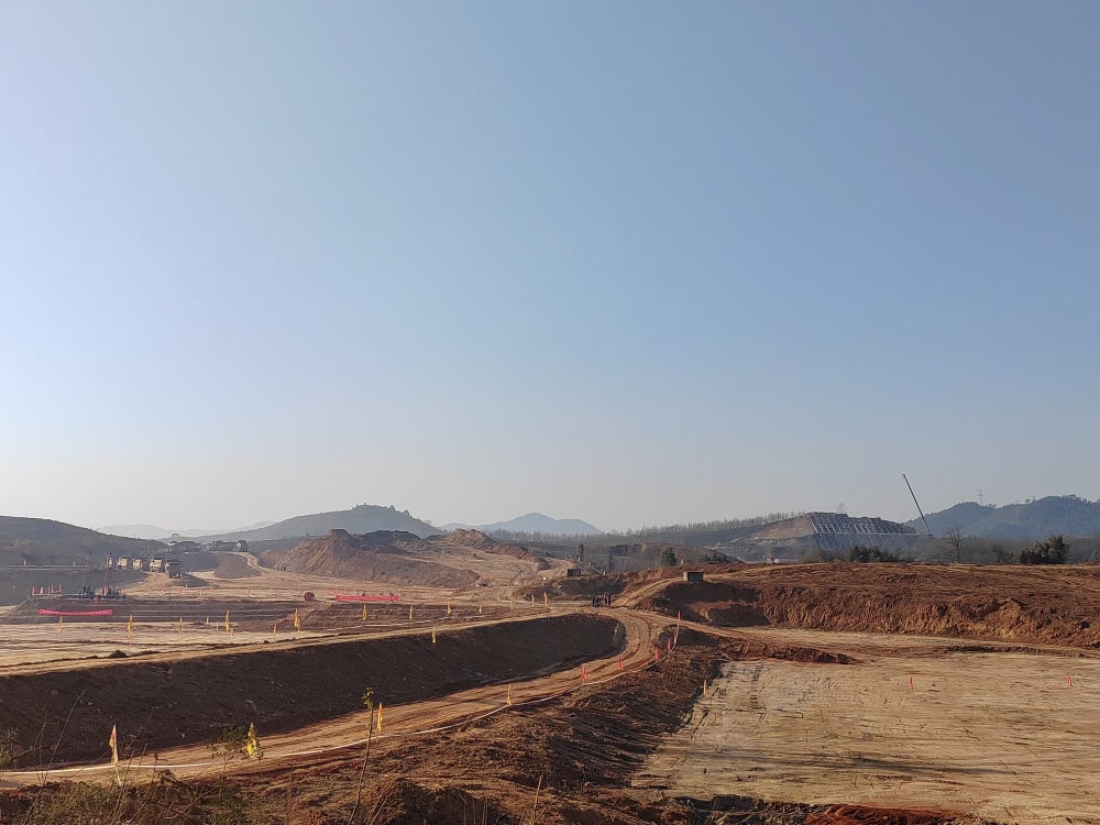 搶晴天、戰(zhàn)雨季 以“光明之戰(zhàn)”鑄就精品工程