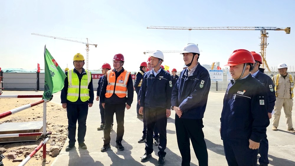 陜煤集團榆林化學有限責任公司黨委副書記、總經(jīng)理段立波一行深入天工公司基層項目檢查指導