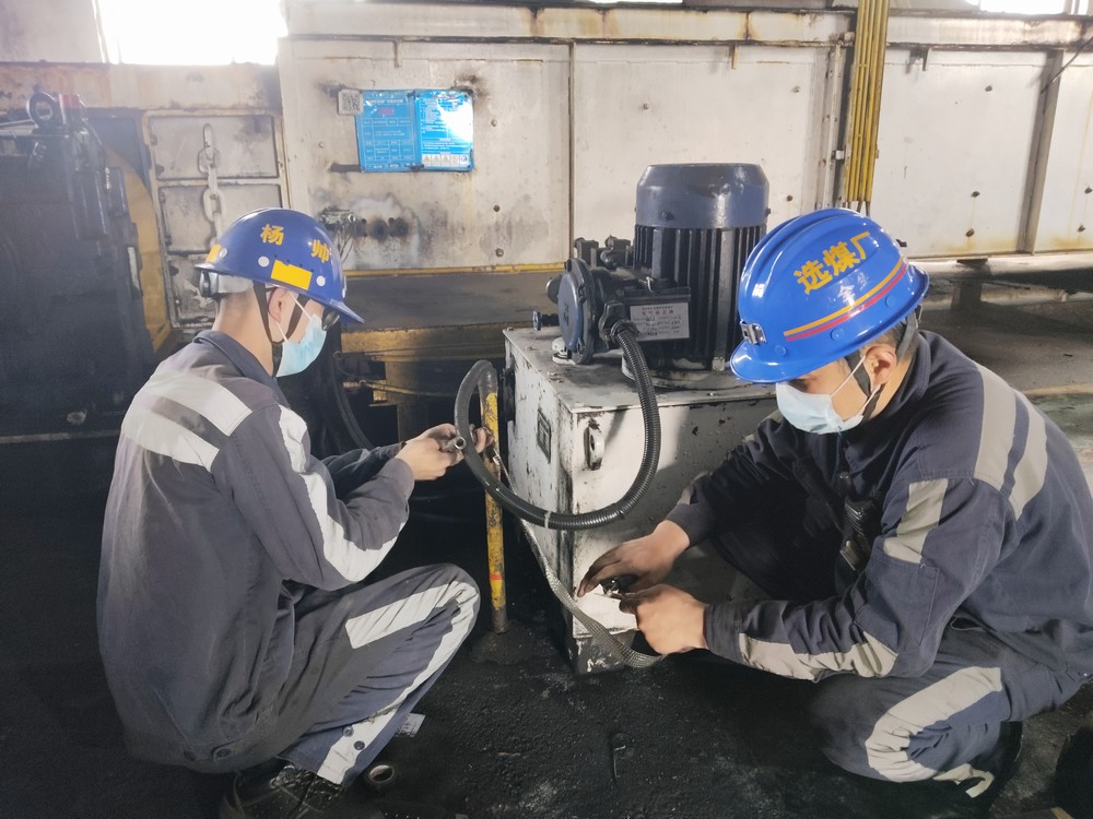 陜煤建設(shè)洗選煤運(yùn)營(yíng)公司紅柳林洗煤廠項(xiàng)目部：安全“根系”扎牢地 生產(chǎn)“枝葉”向陽(yáng)生