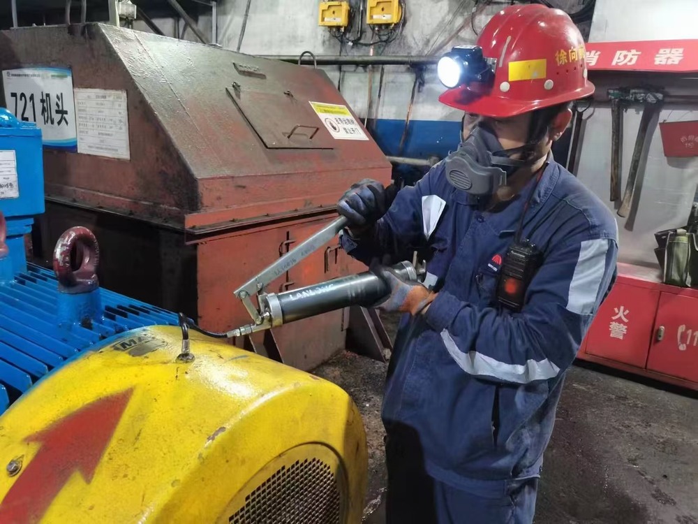 陜煤建設(shè)洗選煤運營公司檸條塔運營項目部：下好電氣安全“先手棋”，織密隱患排查“防護網(wǎng)”