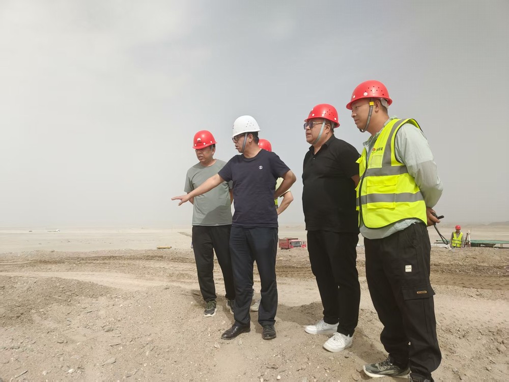 陜煤建設(shè)西北分公司新疆和田昆岡項(xiàng)目環(huán)境改善綜合治理二標(biāo)段順利通過(guò)竣工驗(yàn)收